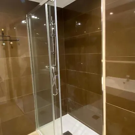 Con Ubicacion 아파트 *