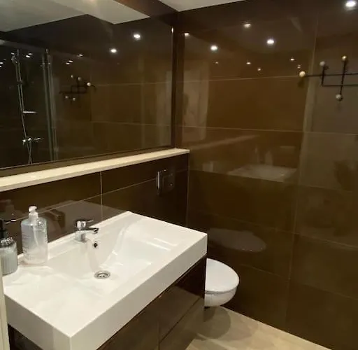 Con Ubicacion شقة