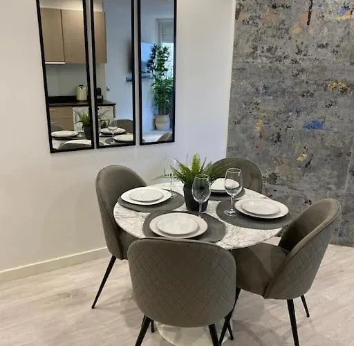 Con Ubicación Apartamento